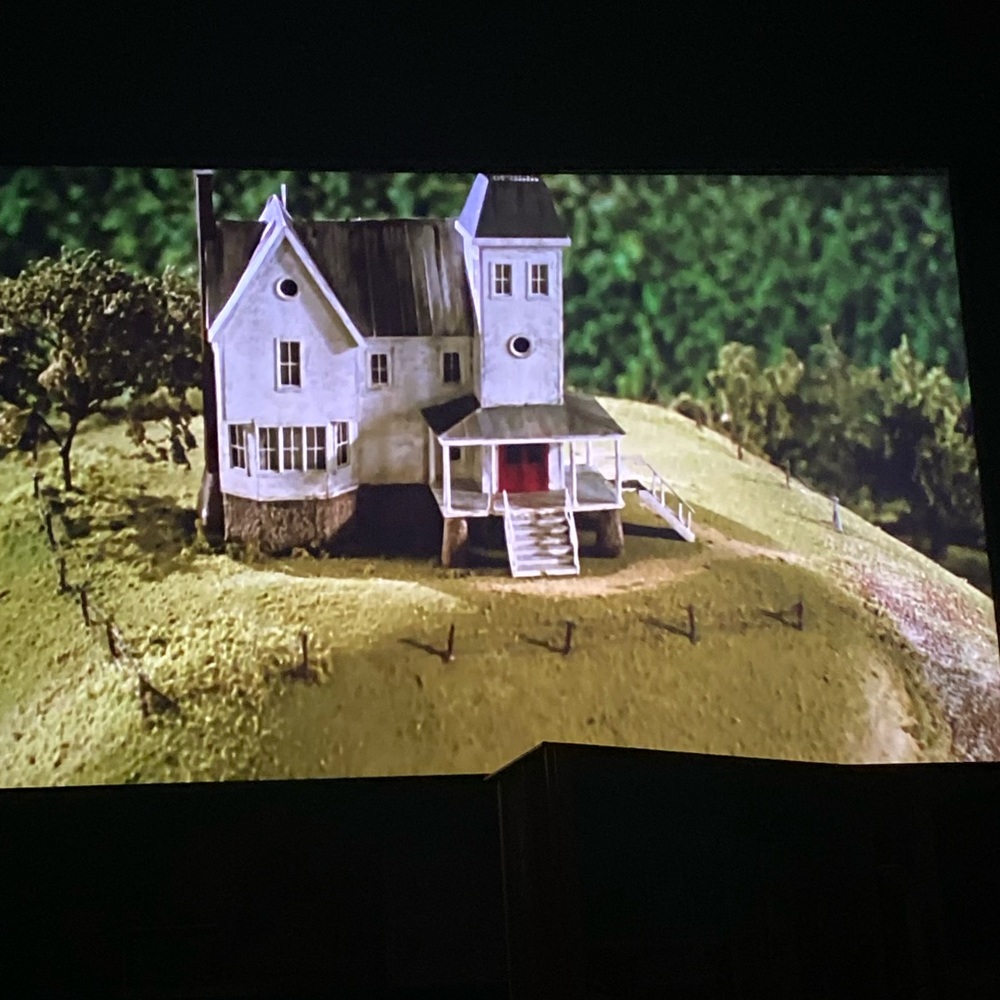 Meet your Posher, Angie